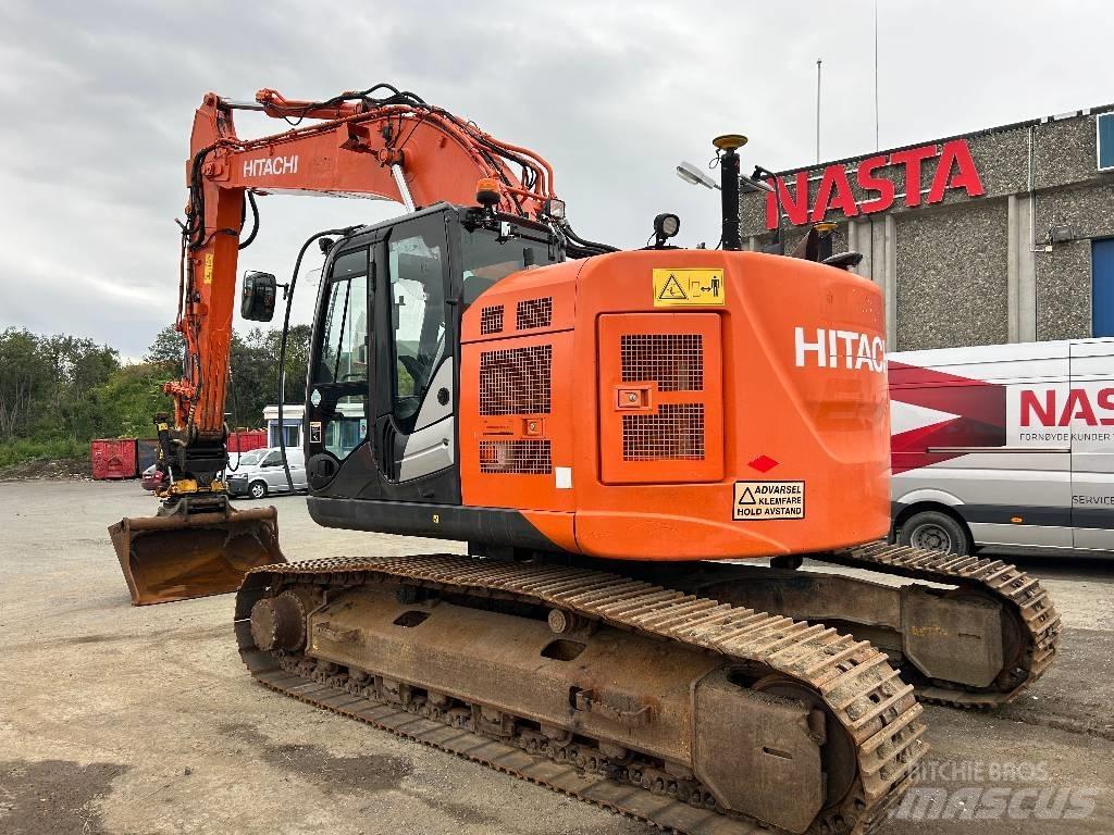 Hitachi ZX225USLC-5 대형 굴삭기 29톤 이상