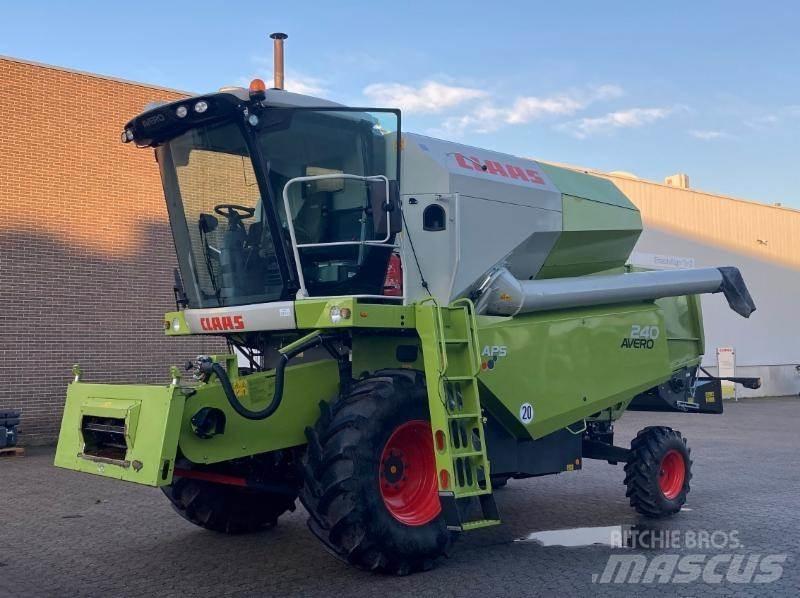 CLAAS AVERO 240 콤바인 수확기
