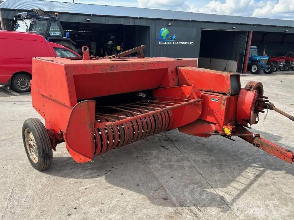 Massey Ferguson 120 각형 곤포기