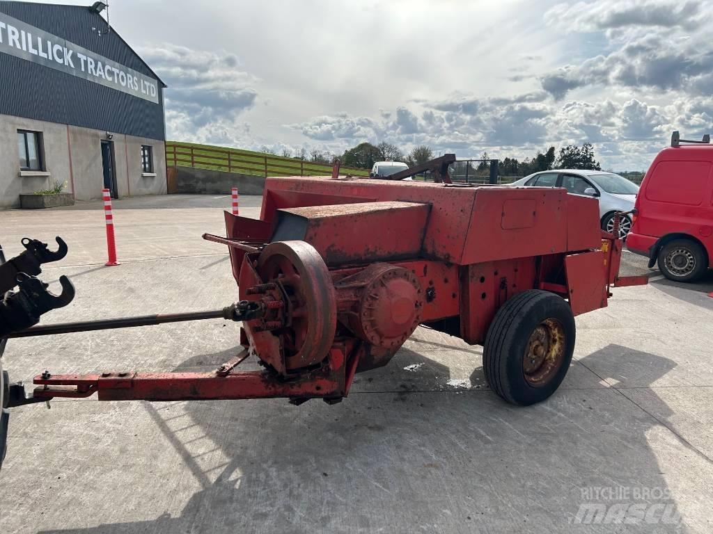 Massey Ferguson 120 각형 곤포기