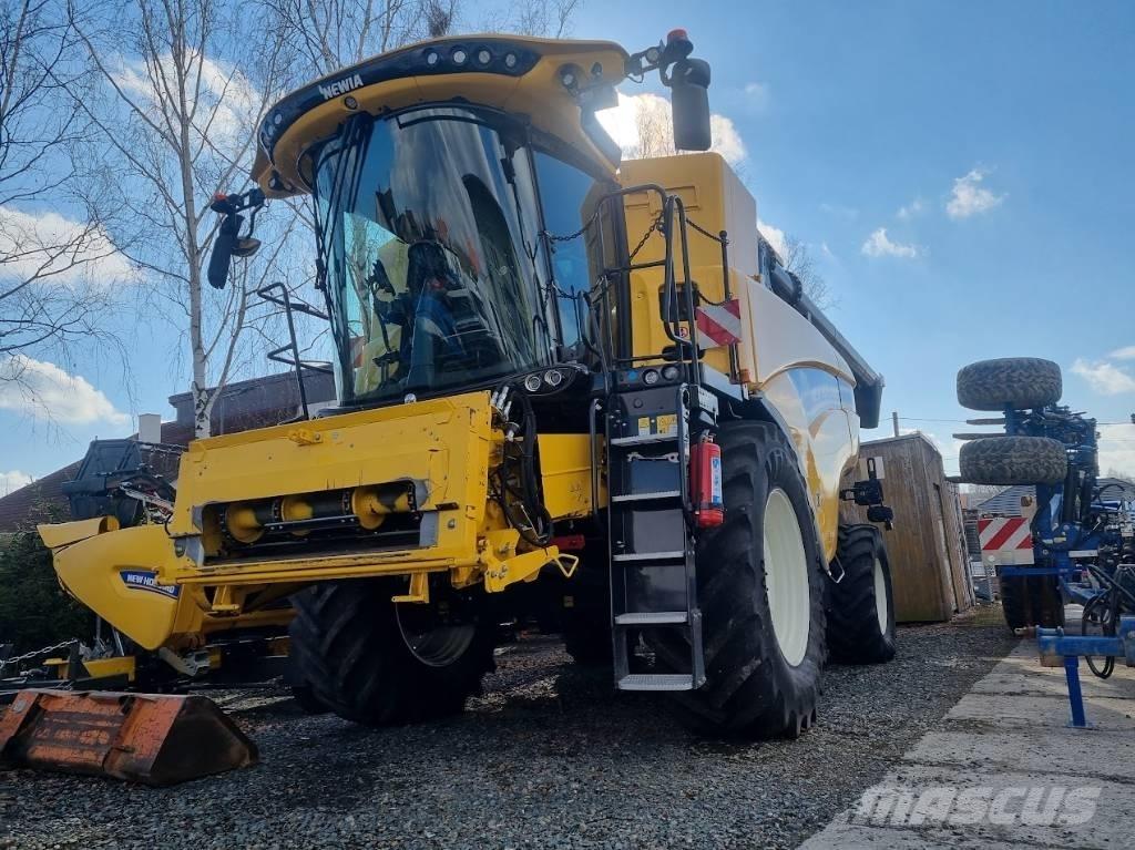 New Holland CX 8.70 콤바인 수확기