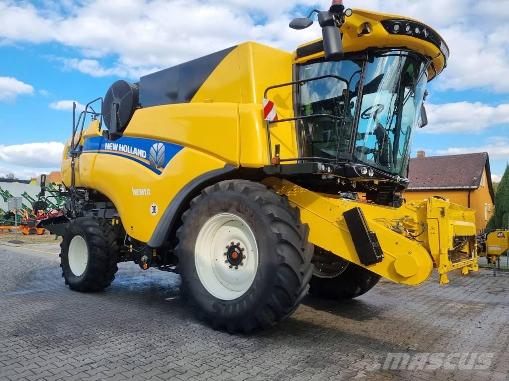 New Holland CX 8.70 콤바인 수확기