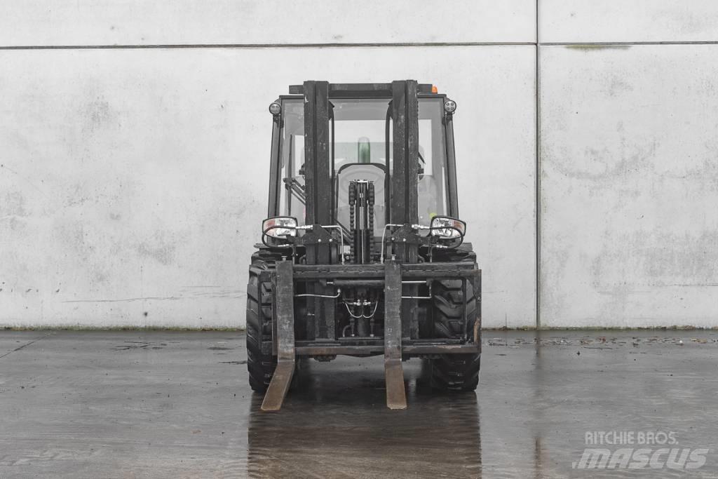 Manitou MC 30-4 D 디젤 지게차