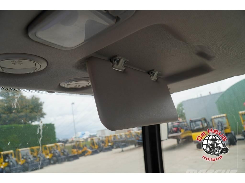 Lovol M404C 트랙터
