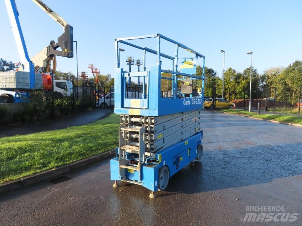 Genie GS 3232 가위형 리프트