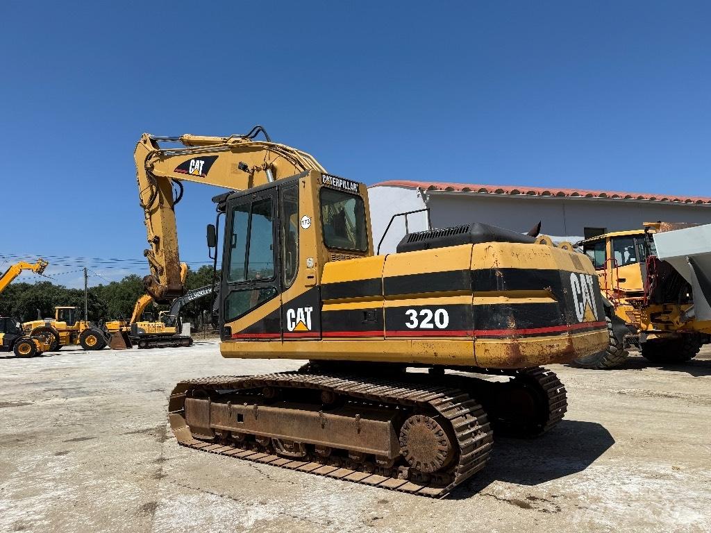 CAT 320 LN 대형 굴삭기 29톤 이상