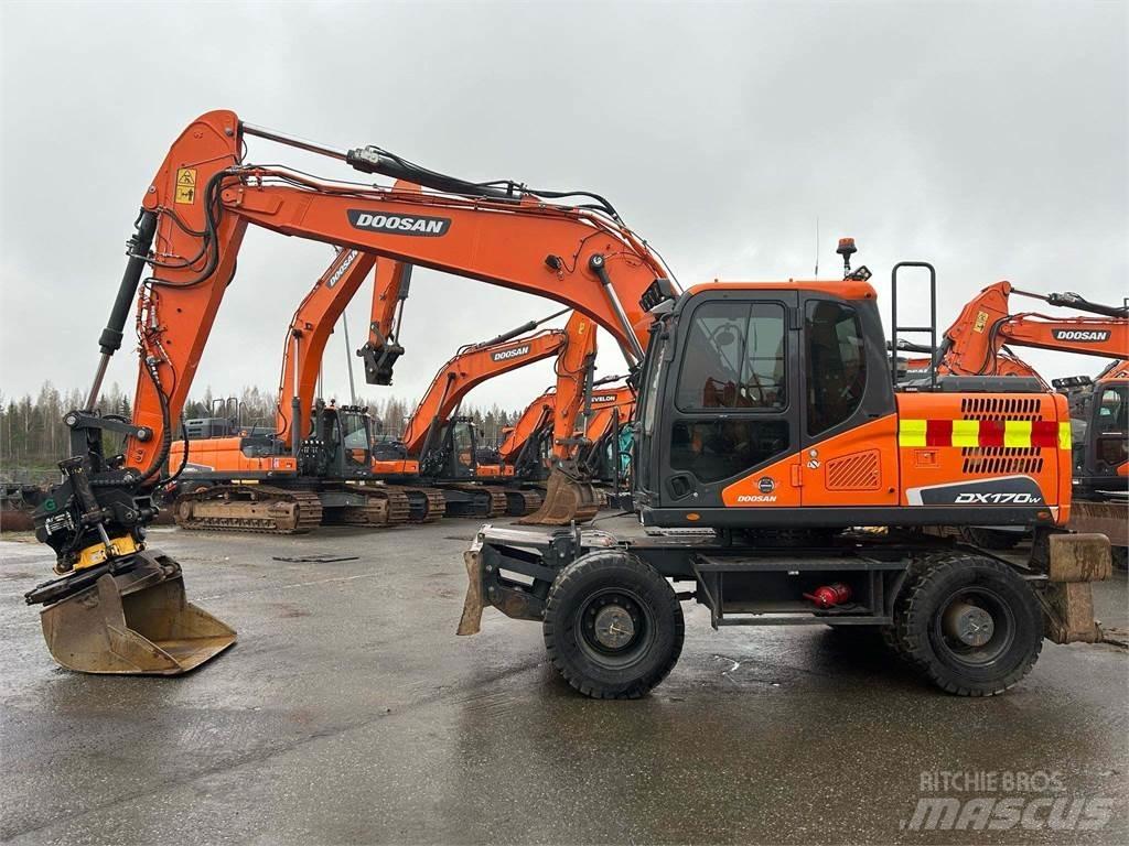 Doosan DX170W-5 대형 굴삭기 29톤 이상
