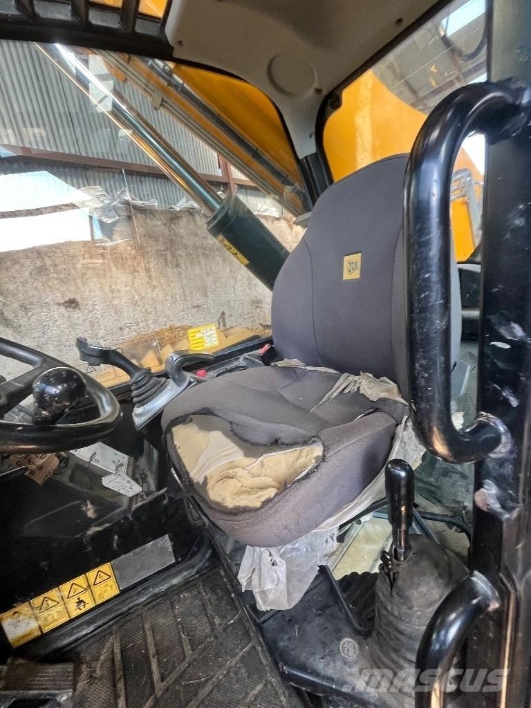 JCB 540-170 텔러 핸들러