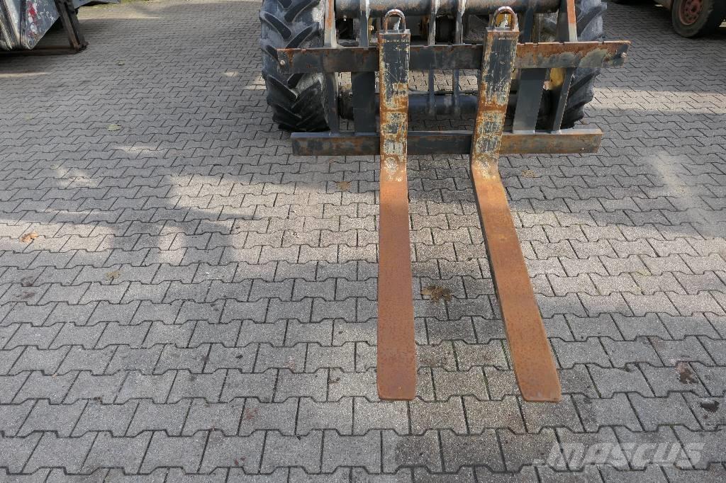 Komatsu WA 100 M-5  휠로우더