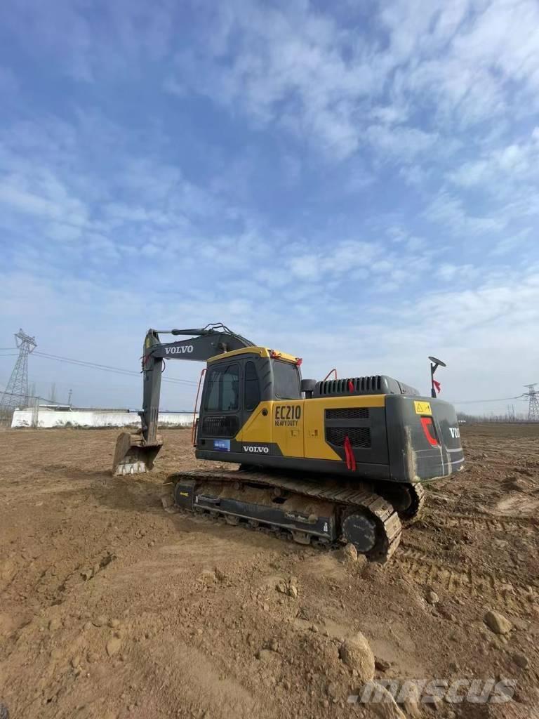 Volvo EC210D 대형 굴삭기 29톤 이상