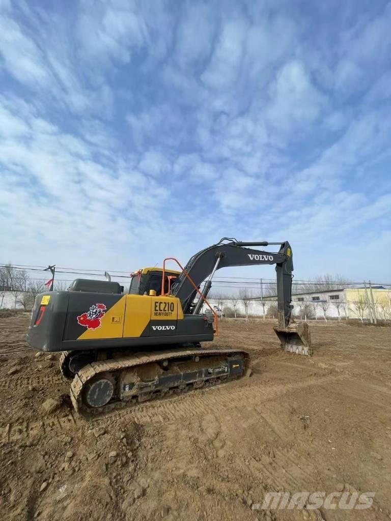 Volvo EC210D 대형 굴삭기 29톤 이상