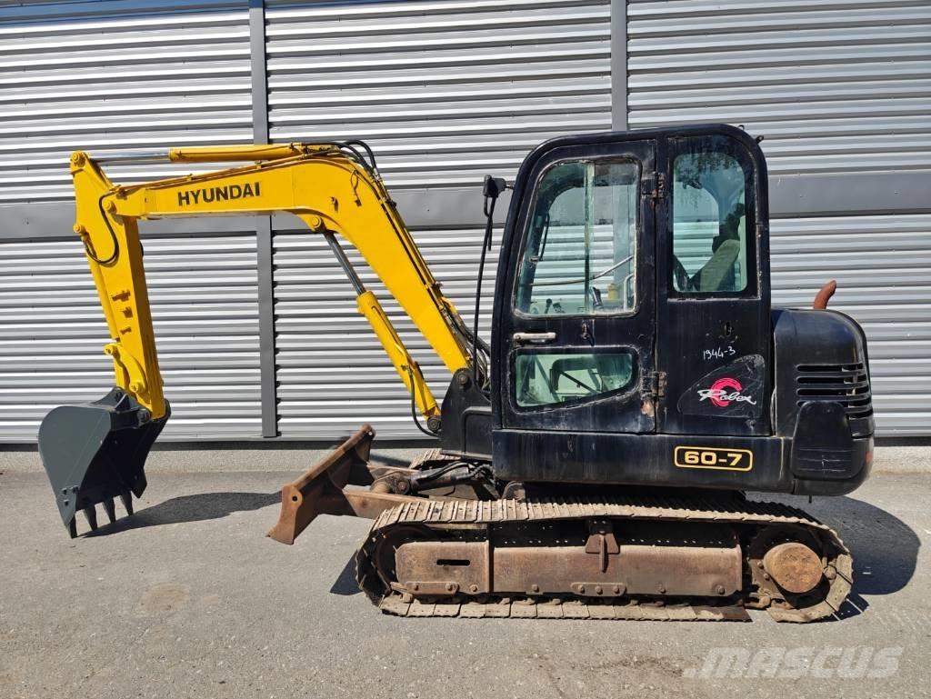 Hyundai R 60-7 소형 굴삭기 7톤 미만