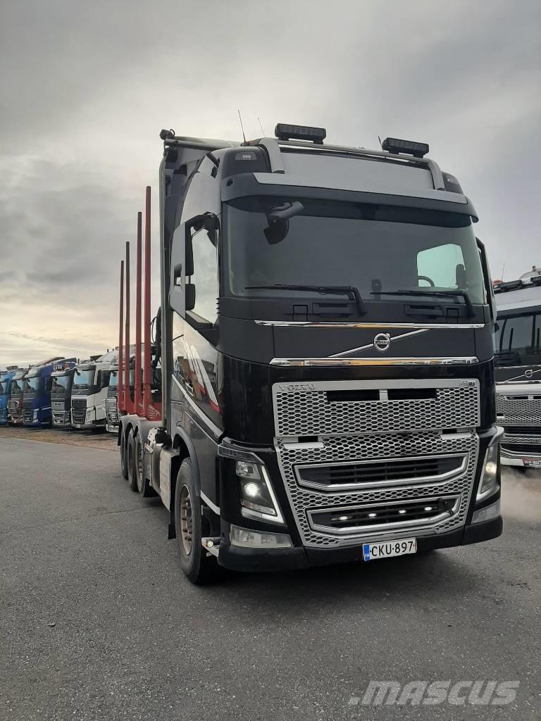 Volvo FH 16 목재 트럭