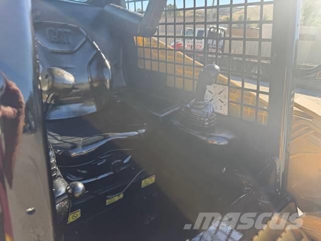 CAT 248 B  스키드로더