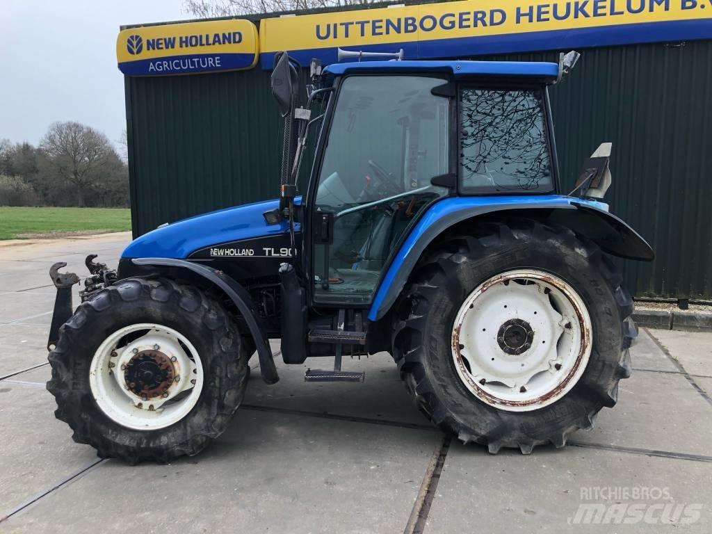 New Holland TL 90 트랙터