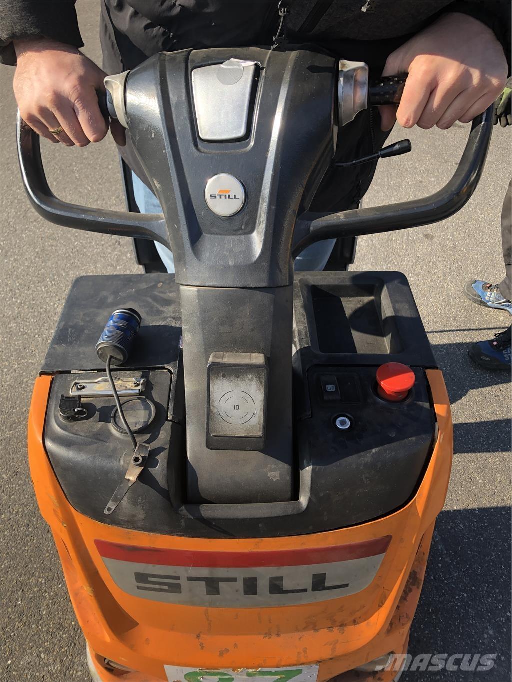 Still LTX20 견인 트럭