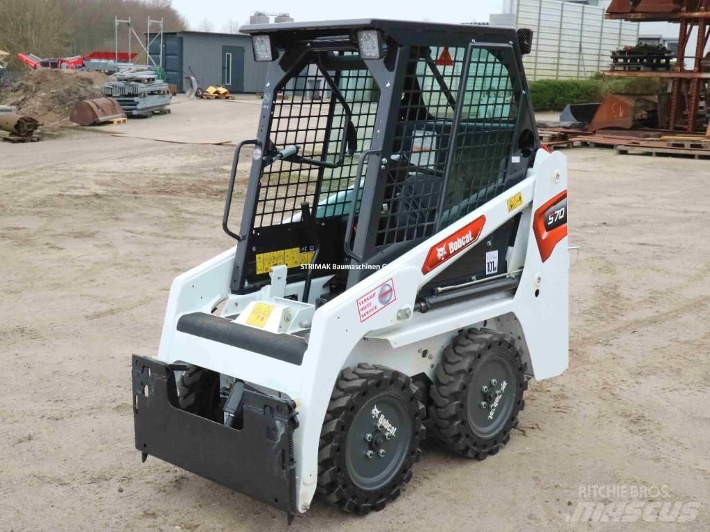 Bobcat S 70  스키드로더