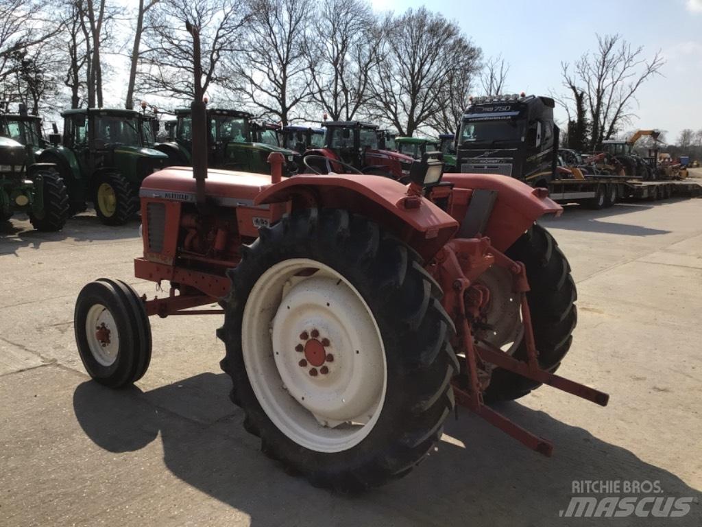 Nuffield 4/65 트랙터