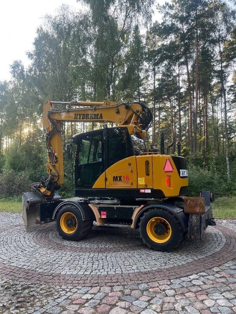 Hydrema MX 16  휠 굴삭기