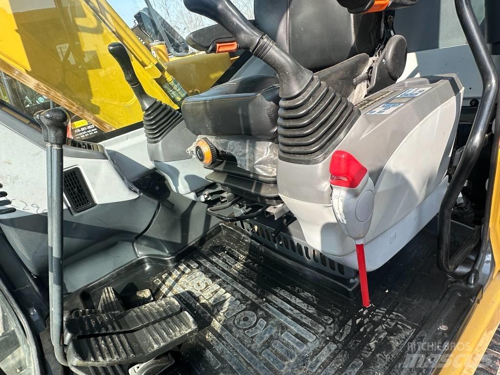 Komatsu PC 110 중형굴삭기 7톤-28톤