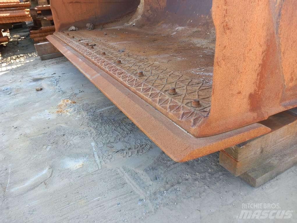Komatsu WA475-10 버켓