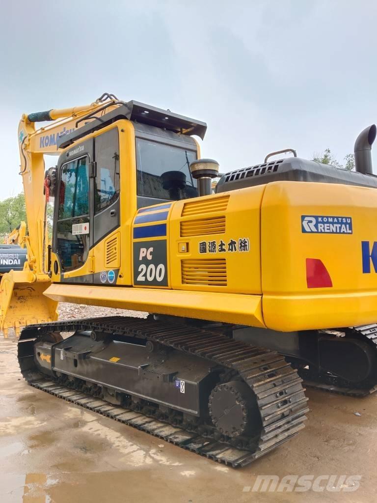 Komatsu PC 200-8 대형 굴삭기 29톤 이상