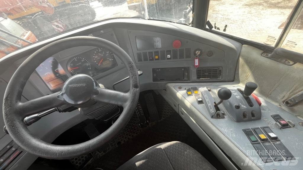 Volvo A40D 연결식 홀러