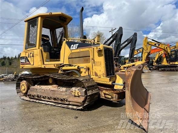 CAT D4G 크롤러 도저