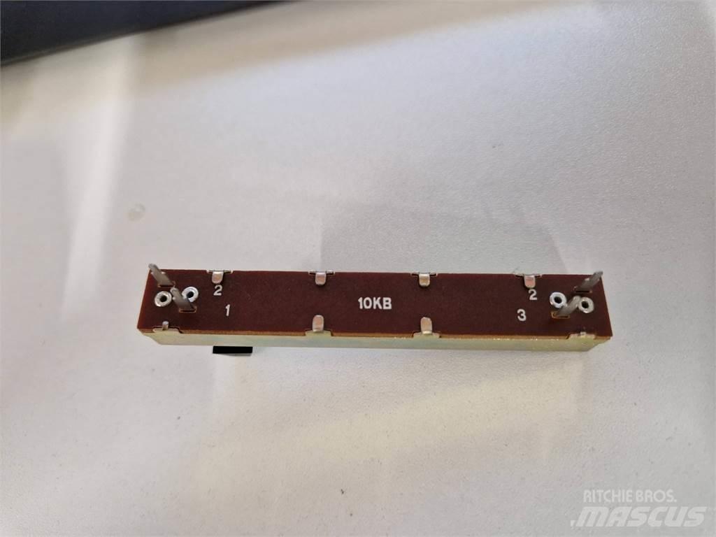 Rottne 076-0077 일렉트로닉스
