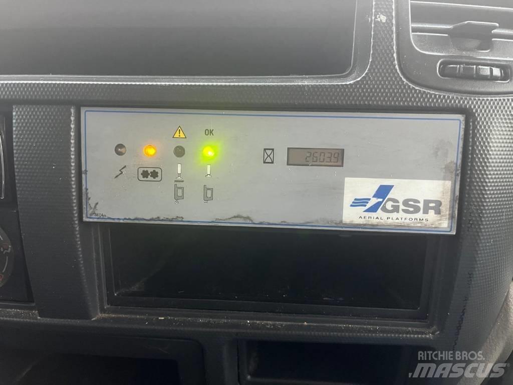 Nissan GSR B200PX 인원/화물 앨리베이터