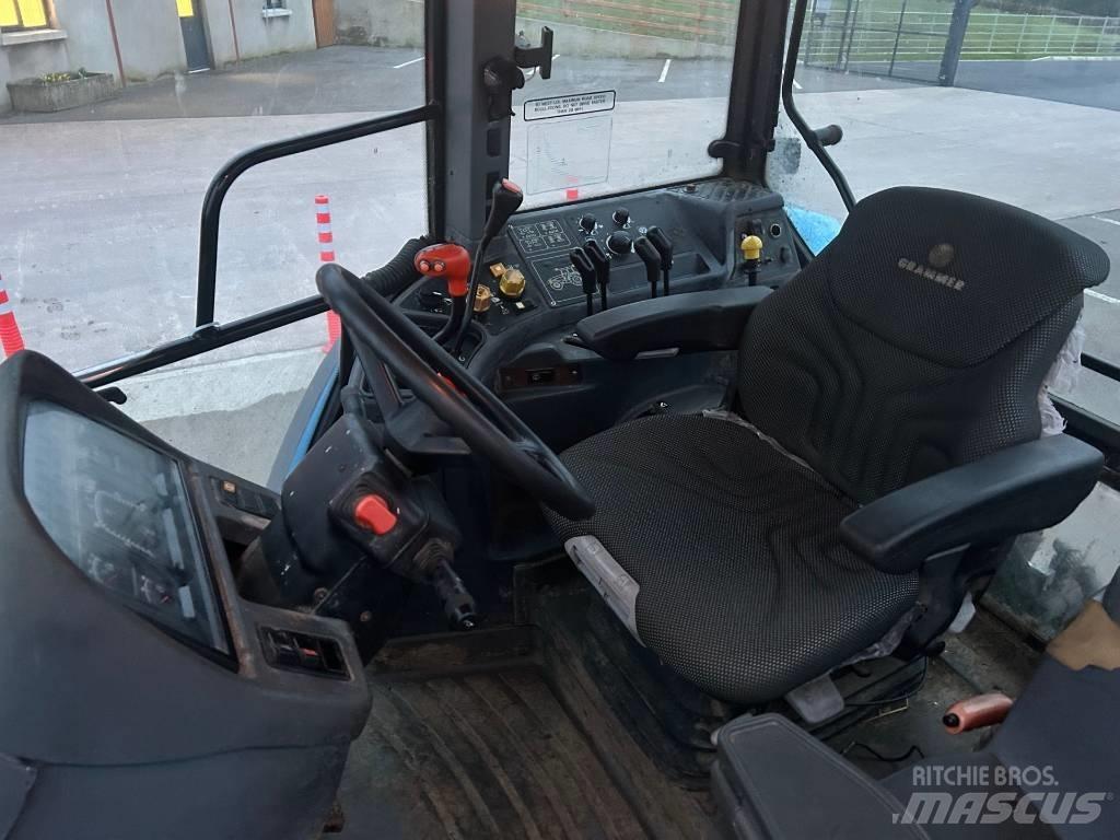 New Holland TM 140 트랙터