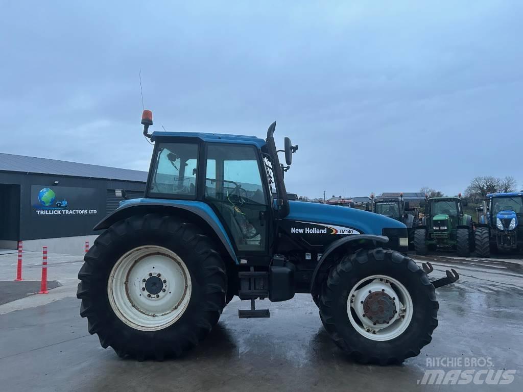 New Holland TM 140 트랙터