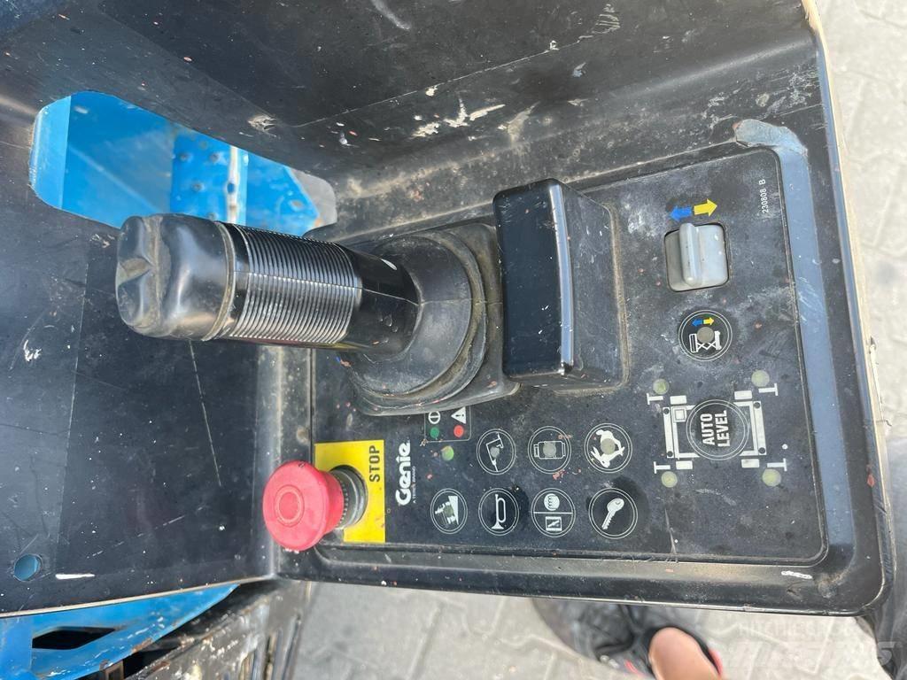 Genie GS 3390 RT 가위형 리프트