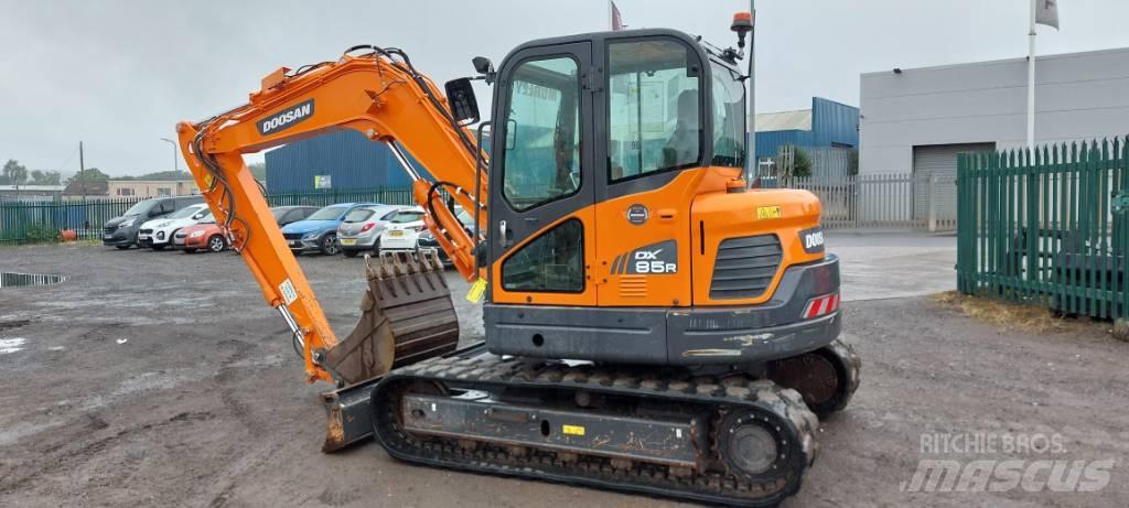 Doosan DX85-3 소형 굴삭기 7톤 미만
