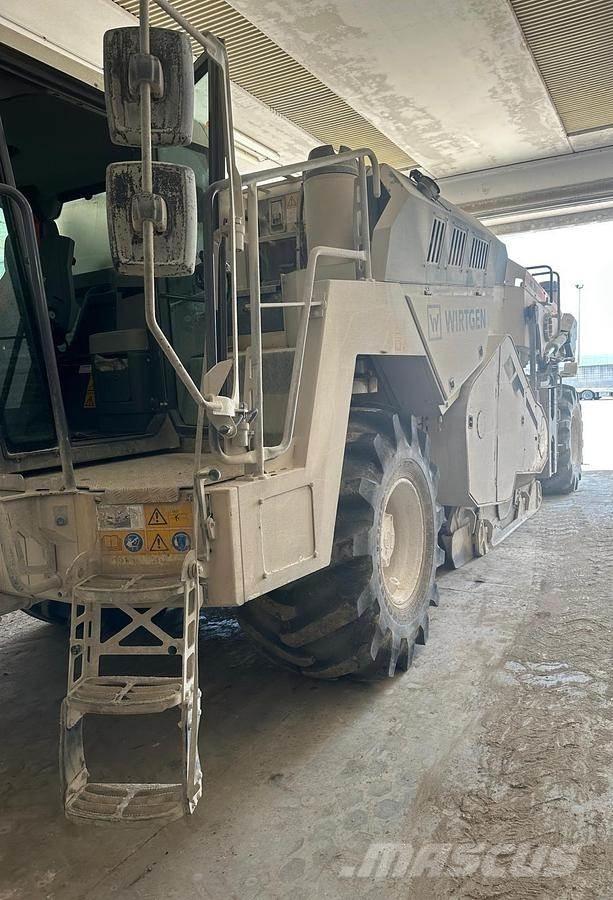 Wirtgen WR250i 아스팔트 리사이클러