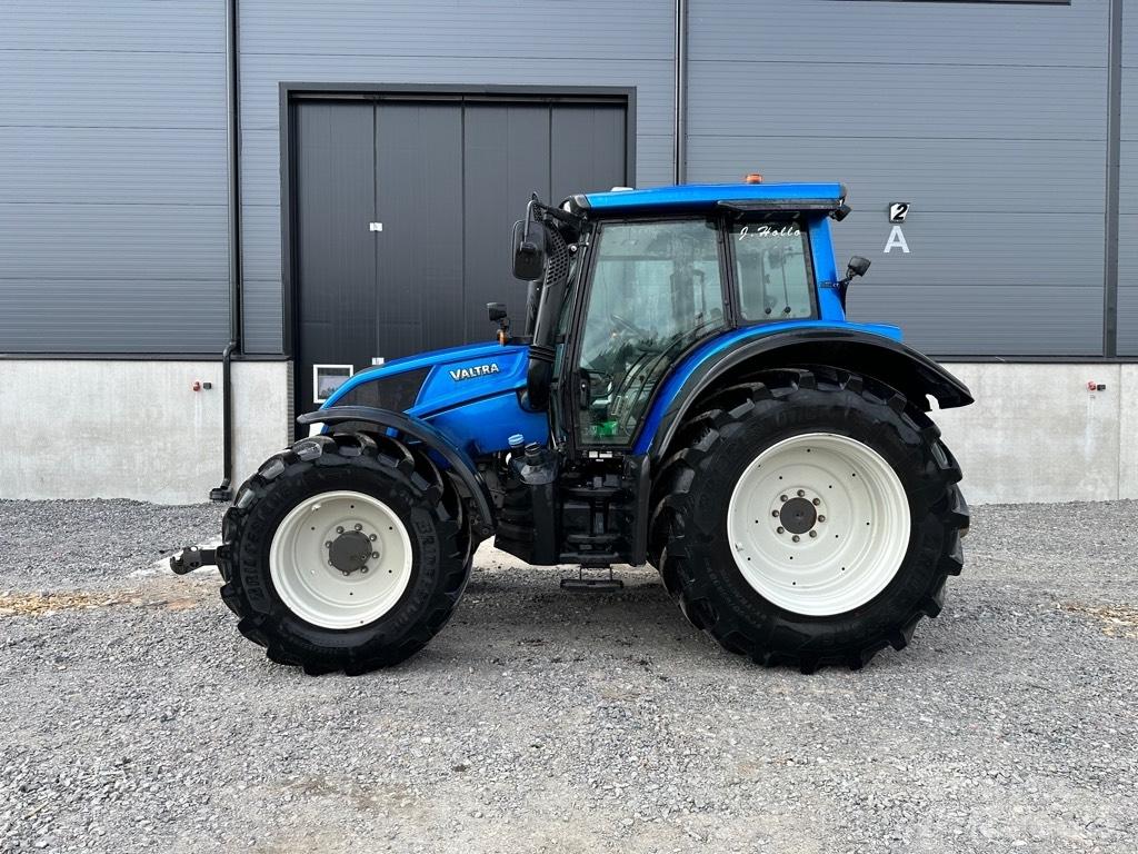 Valtra N 123 트랙터