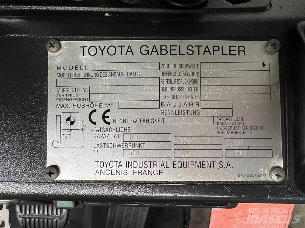 Toyota 02-7FDF15 디젤 지게차