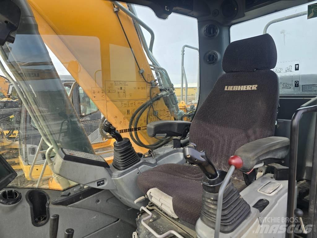 Liebherr R 924 대형 굴삭기 29톤 이상