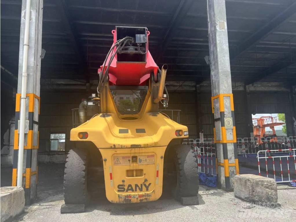 Sany SRSC 45 리치 스태커