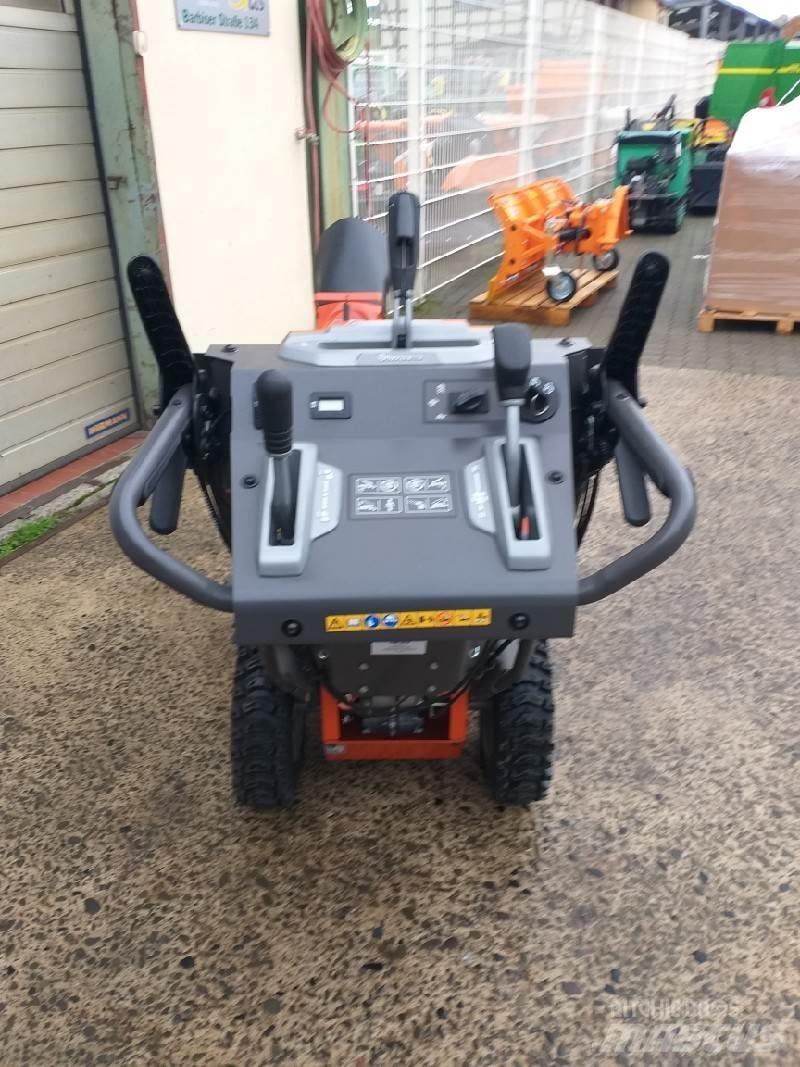 Husqvarna ST420 제설기