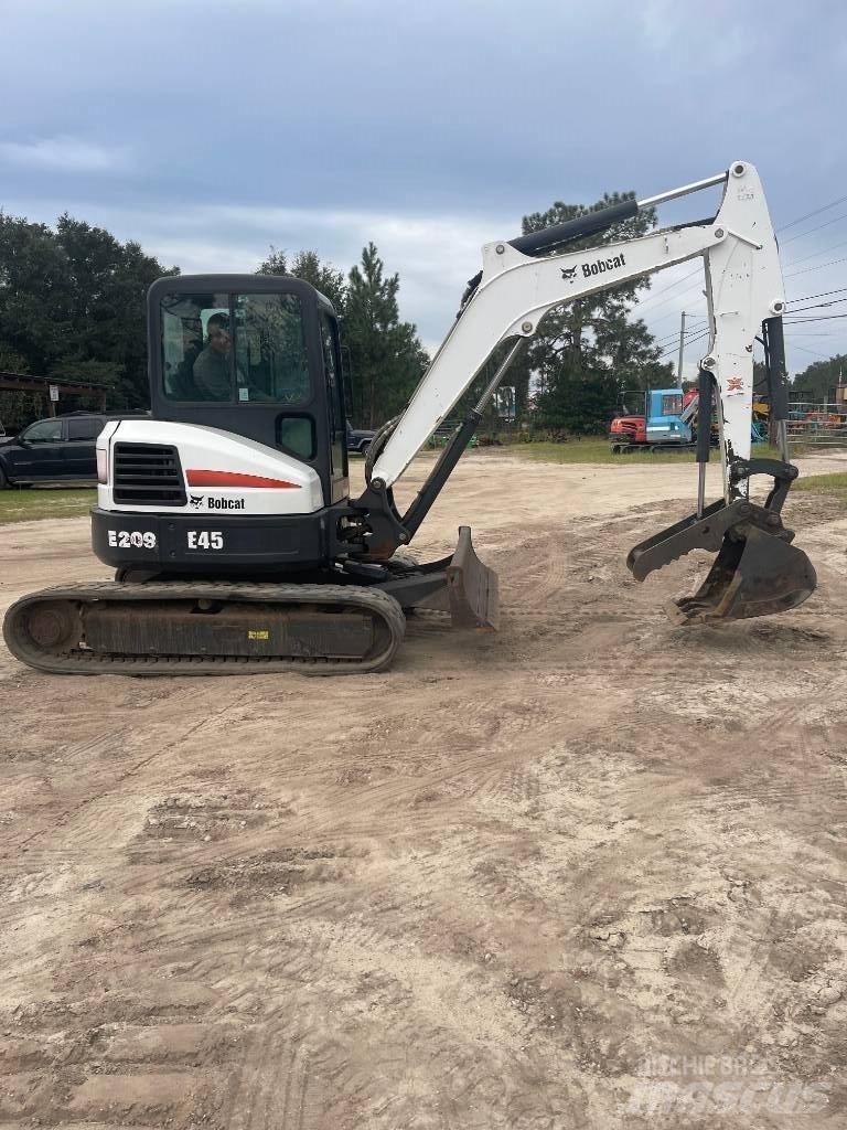 Bobcat E 45 소형 굴삭기 7톤 미만