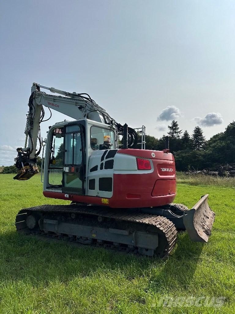 Takeuchi TB 2150 R 대형 굴삭기 29톤 이상
