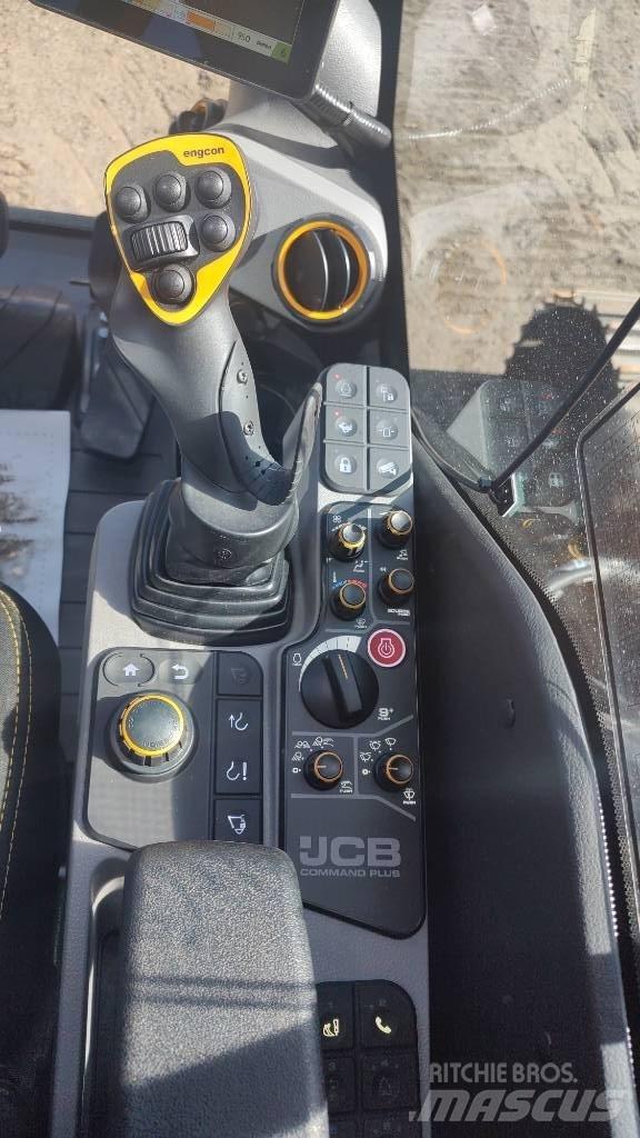 JCB 140 X 대형 굴삭기 29톤 이상