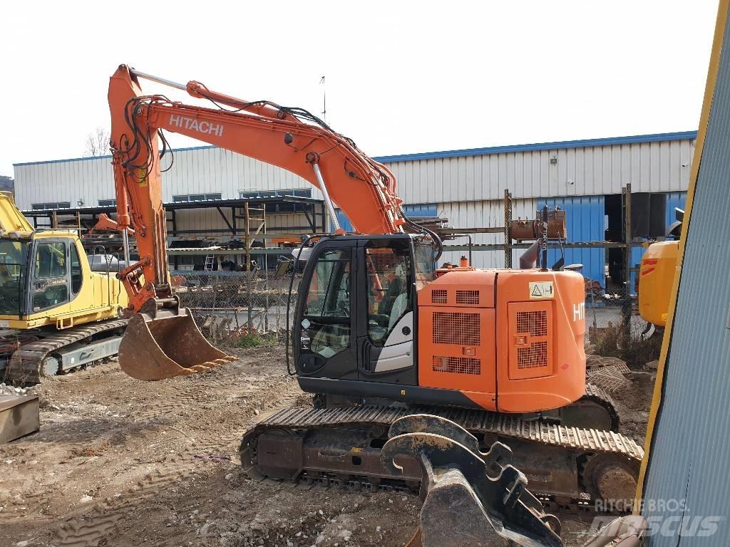 Hitachi ZX225USLC 대형 굴삭기 29톤 이상