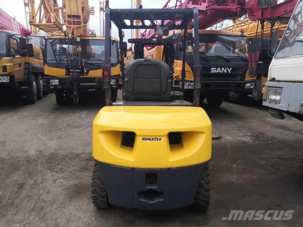 Komatsu 30 디젤 지게차