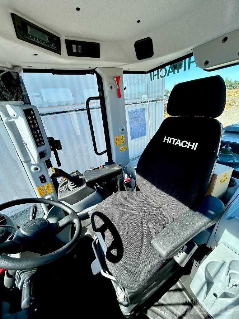 Hitachi ZW220-7  휠로우더