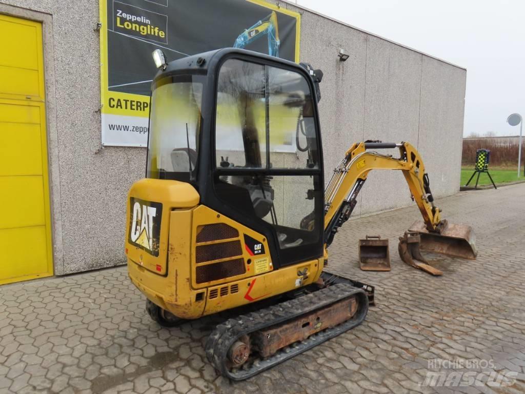 CAT 301.7 D 소형 굴삭기 7톤 미만