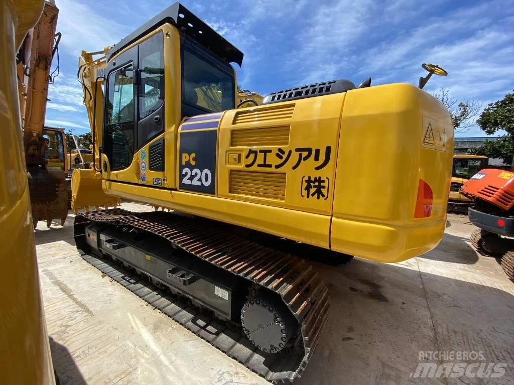 Komatsu PC220-7 대형 굴삭기 29톤 이상