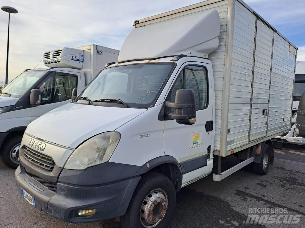 Iveco DAILY 60C17 탑차 트럭