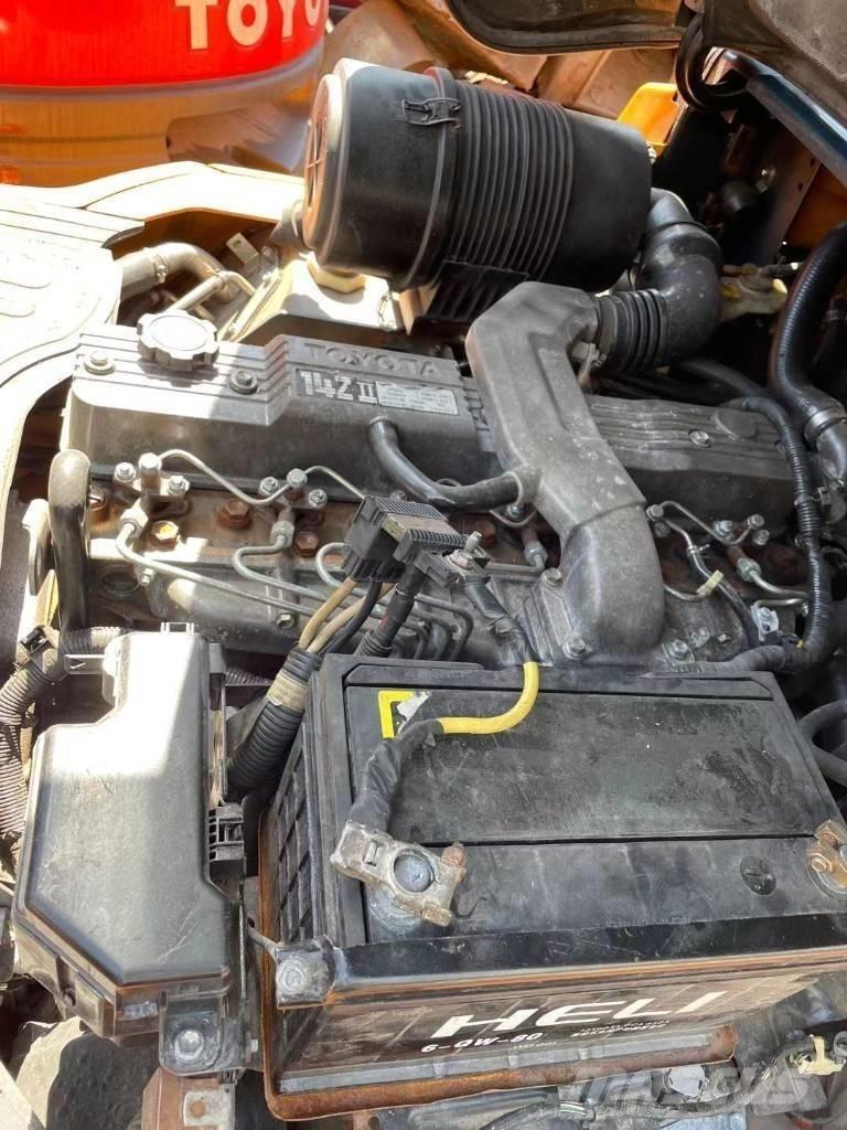 Toyota 5 ton 디젤 지게차